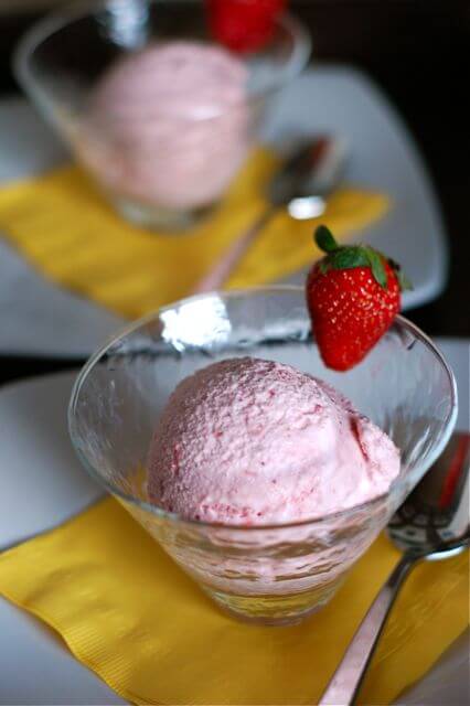 homemade strawberry ice cream